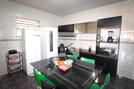 Casa à venda com 180m², 3 quartos e 3 vagasCozinha