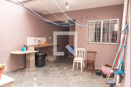 Casa para alugar com 181m², 3 quartos e 4 vagas Casa para alugar com 181m², 3 quartos e 4 vagasQuintal