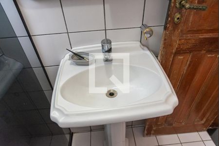 Casa para alugar com 181m², 3 quartos e 4 vagas Casa para alugar com 181m², 3 quartos e 4 vagasBanheiro da suíte