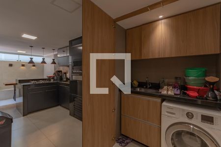 Apartamento à venda com 115m², 2 quartos e 1 vagaÁrea de Serviço