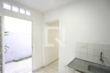 Casa à venda com 250m², 4 quartos e 2 vagas Casa à venda com 250m², 4 quartos e 2 vagasCozinha