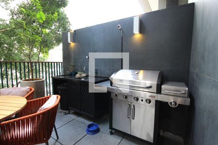 Apartamento à venda com 150m², 2 quartos e 1 vagaVaranda