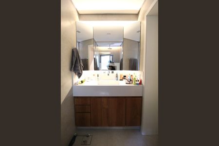 Apartamento à venda com 150m², 2 quartos e 1 vagaBanheiro da Suíte 2