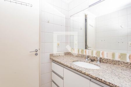 Banheiro da Suíte 1 de apartamento à venda com 2 quartos, 65m² em Aclimação, São Paulo