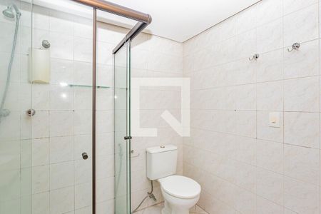 Apartamento à venda com 65m², 2 quartos e 1 vaga Apartamento à venda com 65m², 2 quartos e 1 vagaBanheiro da Suíte 2