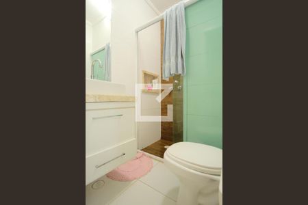 Casa de condomínio à venda com 230m², 4 quartos e 3 vagasBanheiro da Suíte 2