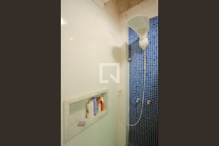 Casa de condomínio à venda com 230m², 4 quartos e 3 vagasBanheiro Social