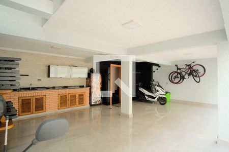 Casa de condomínio à venda com 230m², 4 quartos e 3 vagasGaragem