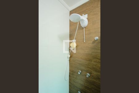 Casa de condomínio à venda com 230m², 4 quartos e 3 vagasBanheiro da Suíte 1