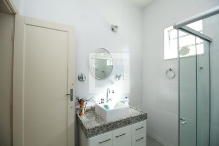 Casa à venda com 120m², 3 quartos e sem vagaBanheiro