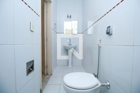 Casa à venda com 120m², 3 quartos e sem vagaBanheiro da Suíte