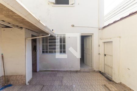 Casa para alugar com 80m², 2 quartos e 1 vaga Casa para alugar com 80m², 2 quartos e 1 vagaQuintal
