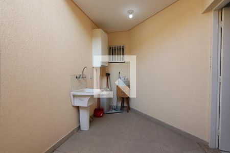 Lavanderia de casa para alugar com 3 quartos, 150m² em Vila Primavera, São Paulo