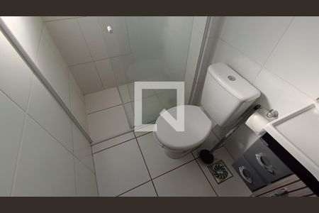Banheiro de apartamento para alugar com 2 quartos, 50m² em Jardim Vera Cruz, Sorocaba