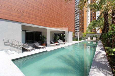 Studio à venda com 25m², 1 quarto e sem vagaÁrea comum - Piscina