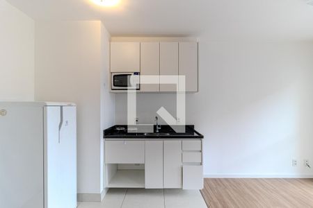 Cozinha de kitnet/studio à venda com 1 quarto, 28m² em República, São Paulo