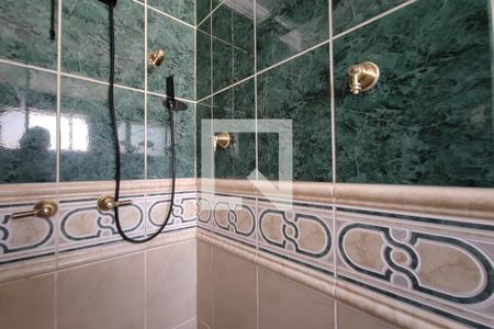 Casa à venda com 615m², 6 quartos e 6 vagasBanheiro Suíte 3