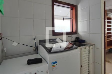 Casa à venda com 615m², 6 quartos e 6 vagasÁrea de Serviço