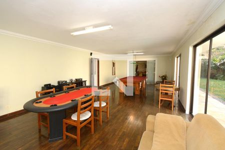 Casa à venda com 747m², 4 quartos e 6 vagasSala de Jogos