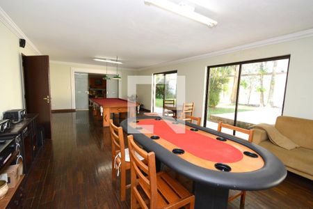 Casa à venda com 747m², 4 quartos e 6 vagasSala de Jogos