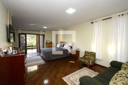 Casa à venda com 747m², 4 quartos e 6 vagasSuíte 1