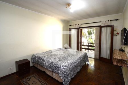 Casa à venda com 747m², 4 quartos e 6 vagasSuíte 2