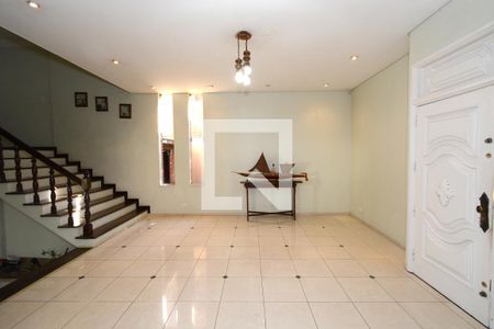 Casa à venda com 747m², 4 quartos e 6 vagasHall de entrada