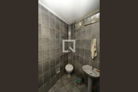 Casa à venda com 747m², 4 quartos e 6 vagasBanheiro da Piscina