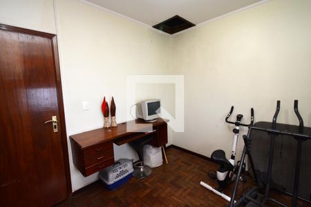 Casa à venda com 747m², 4 quartos e 6 vagasEscritório