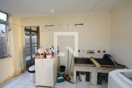 Casa à venda com 747m², 4 quartos e 6 vagasÁrea de Serviço