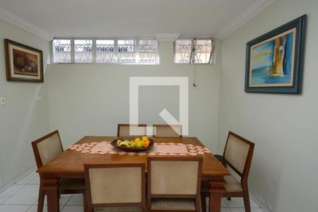 Casa à venda com 747m², 4 quartos e 6 vagasCopa