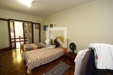 Casa à venda com 747m², 4 quartos e 6 vagasSuíte 3