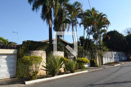 Casa à venda com 747m², 4 quartos e 6 vagasFachada