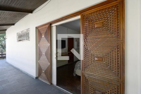 Casa à venda com 747m², 4 quartos e 6 vagasVaranda Suíte 2