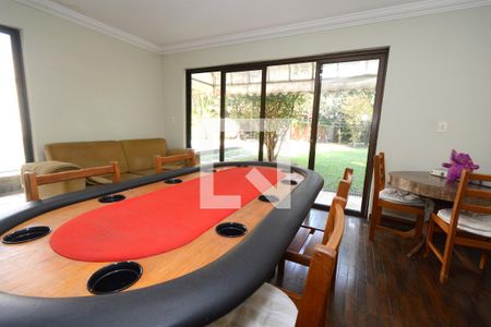 Casa à venda com 747m², 4 quartos e 6 vagasSala de Jogos