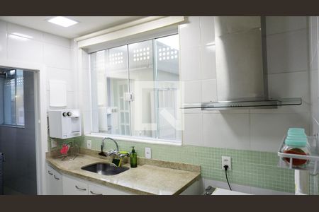 Apartamento à venda com 155m², 3 quartos e 2 vagasCozinha