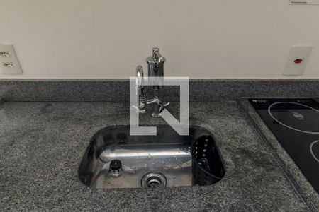 Cozinha de apartamento para alugar com 1 quarto, 28m² em República, São Paulo