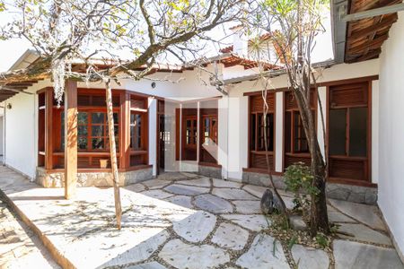 Casa para alugar com 506m², 3 quartos e 2 vagasEntrada