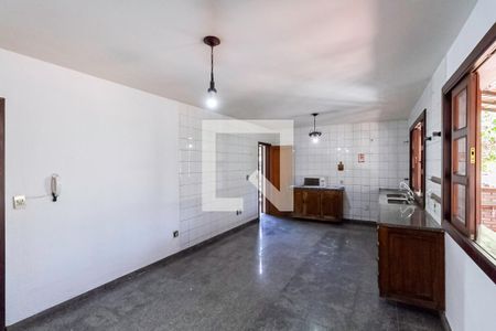 Casa para alugar com 506m², 3 quartos e 2 vagasCozinha