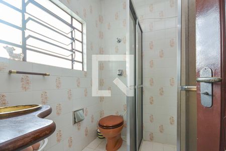 Casa à venda com 185m², 4 quartos e 2 vagas Casa à venda com 185m², 4 quartos e 2 vagasBanheiro