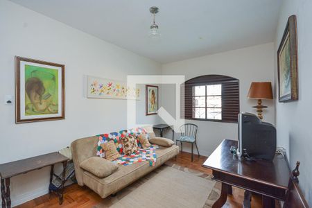 Casa à venda com 185m², 4 quartos e 2 vagas Casa à venda com 185m², 4 quartos e 2 vagasSala