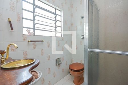 Casa à venda com 185m², 4 quartos e 2 vagas Casa à venda com 185m², 4 quartos e 2 vagasBanheiro