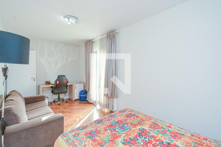 Casa à venda com 185m², 4 quartos e 2 vagas Casa à venda com 185m², 4 quartos e 2 vagasQuarto