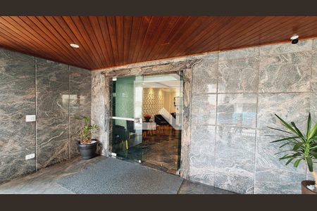 Apartamento para alugar com 132m², 3 quartos e 2 vagasEntrada