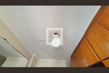 Apartamento para alugar com 132m², 3 quartos e 2 vagasDetalhe da suíte