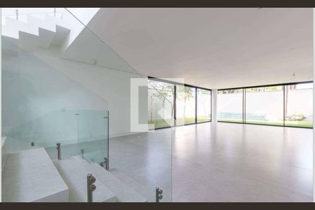 Casa de condomínio à venda com 867m², 5 quartos e 5 vagas