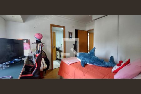 Apartamento à venda com 294m², 3 quartos e 3 vagasQuarto 2 suíte