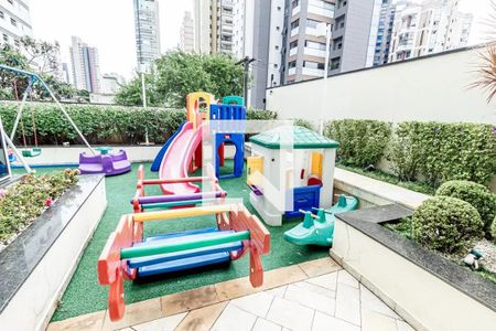 Apartamento à venda com 294m², 3 quartos e 3 vagasÁrea comum - Playground