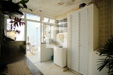 Casa à venda com 149m², 5 quartos e 2 vagasÁrea de Serviço