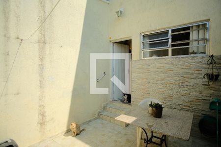 Casa à venda com 149m², 5 quartos e 2 vagasQuintal